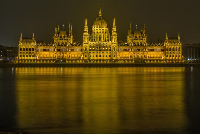 Frequently Asked Questions About Our Budapest Clinic