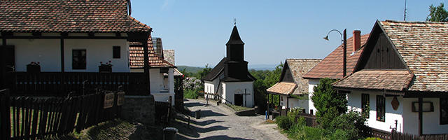 A Traditional Hungarian Easter at Hollókő