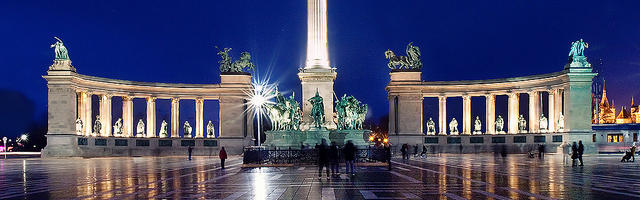 Things To Do In Budapest VI- The Hero Square