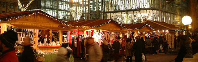 Advent’s In Full Swing At Vörösmarty Square